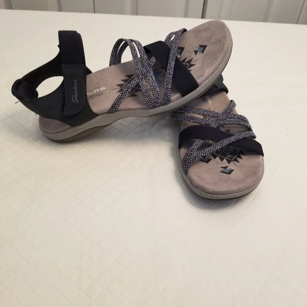 SKECHERS REGGAE Slim Sandals Meadow Grazer Navy Size 6 Memory Foam